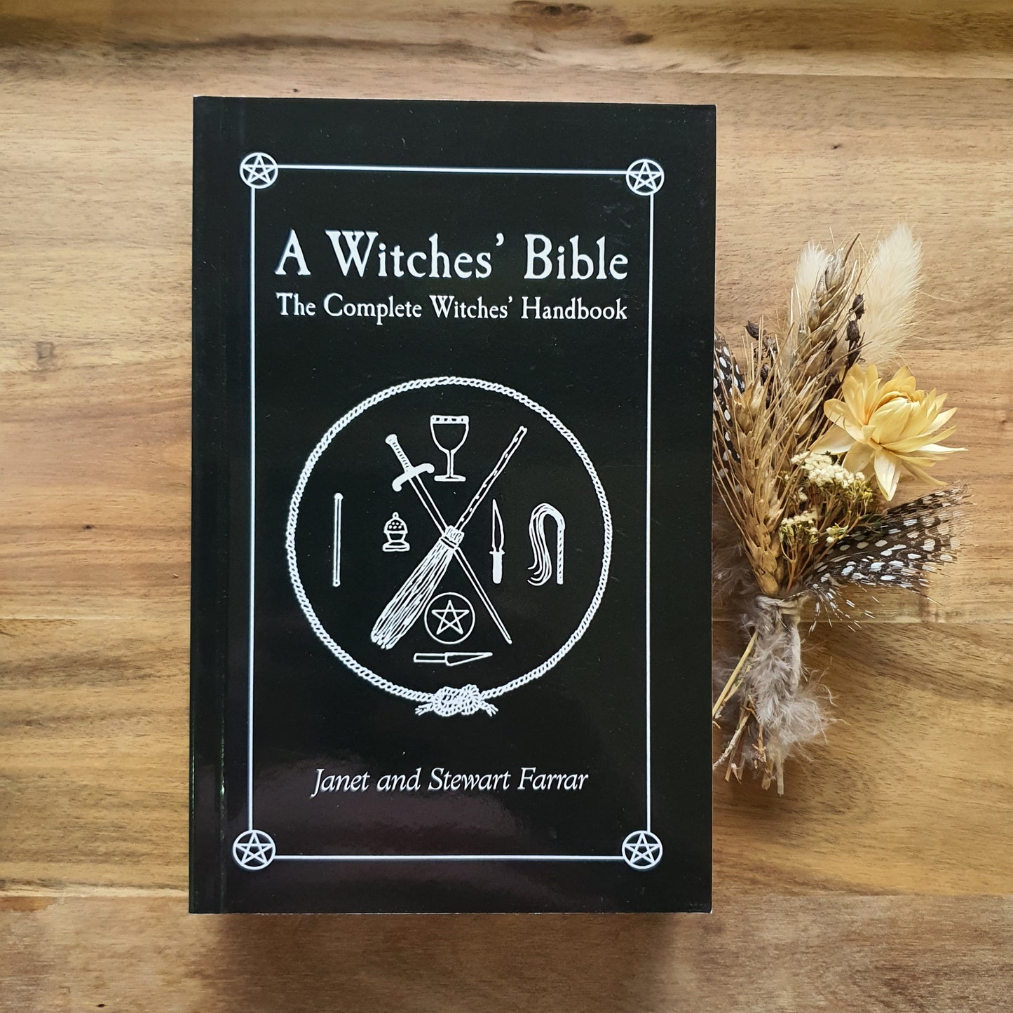 A Witches' Bible: The Complete Witches' Handbook