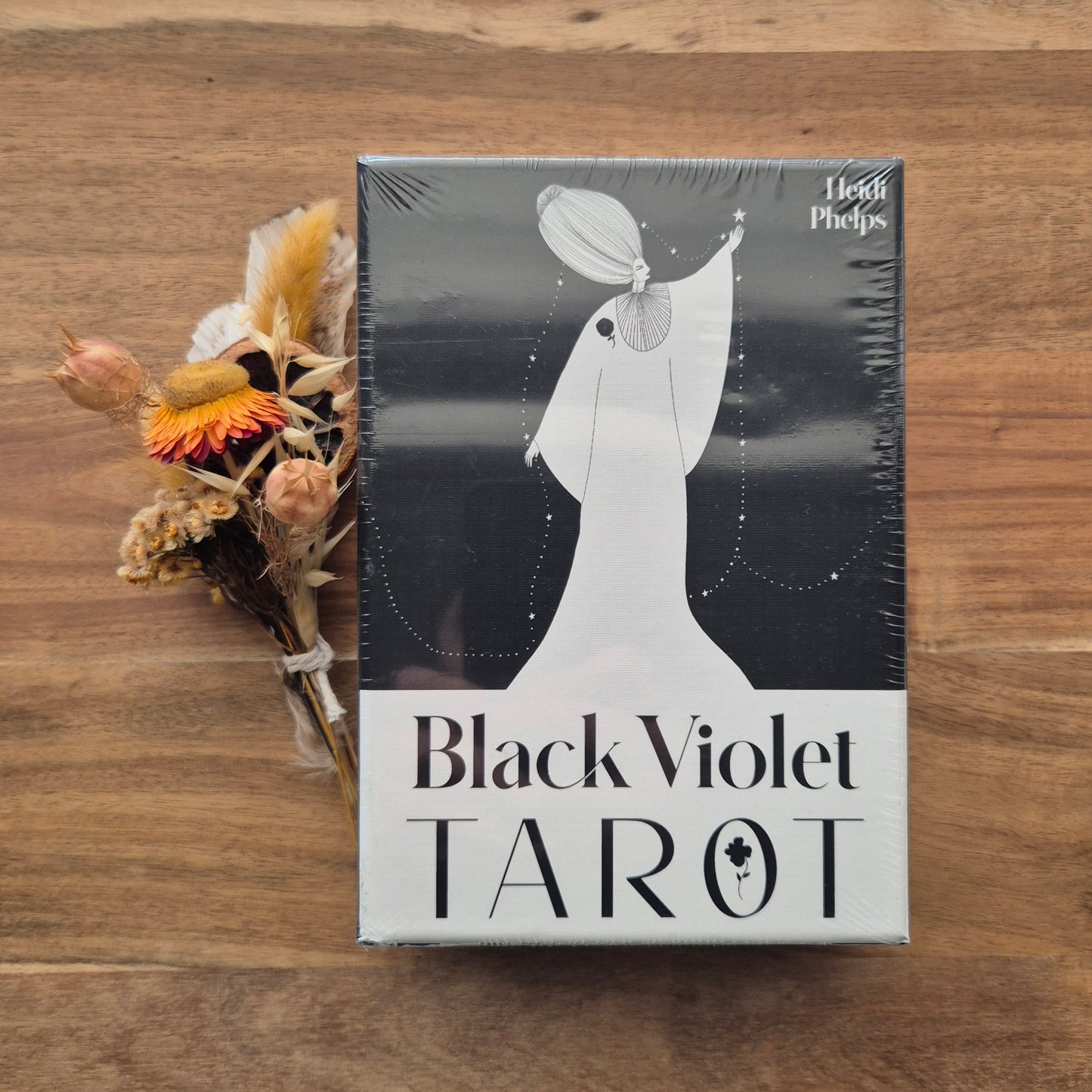 Black Violet Tarot