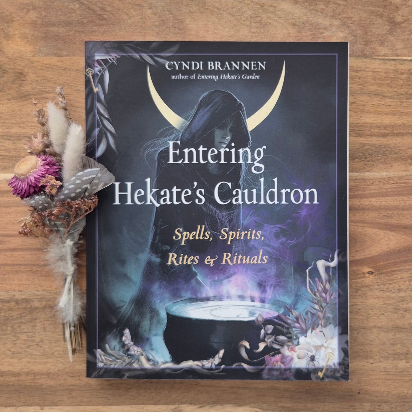 Entering Hekate's Cauldron