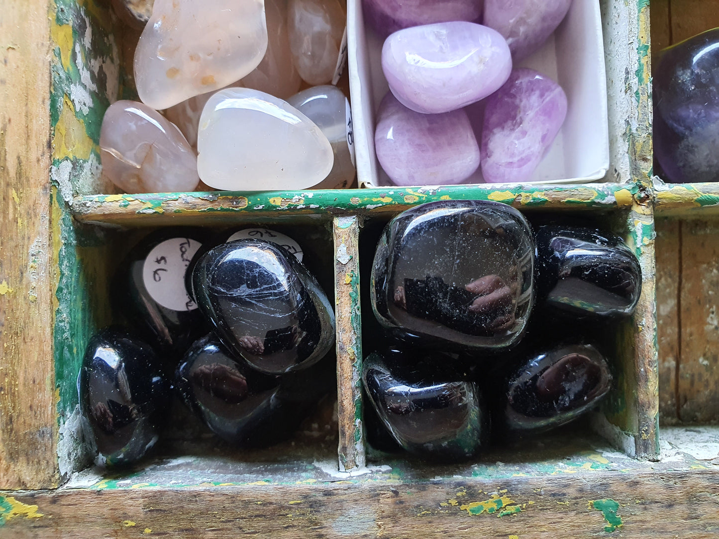 Crystals - Tourmaline (Black) Tumbled Stone