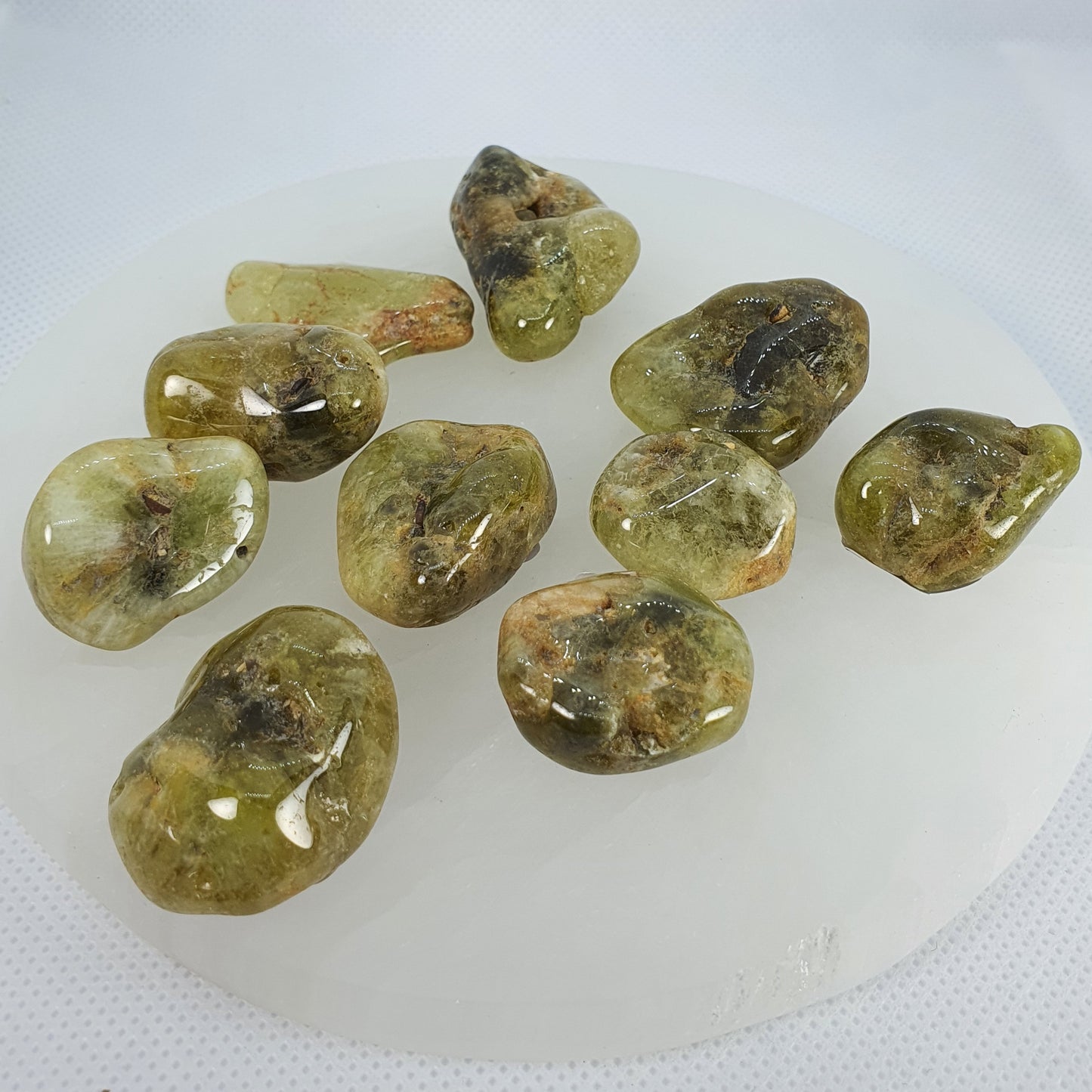 Crystals - Garnet (Green) Tumbled Stone