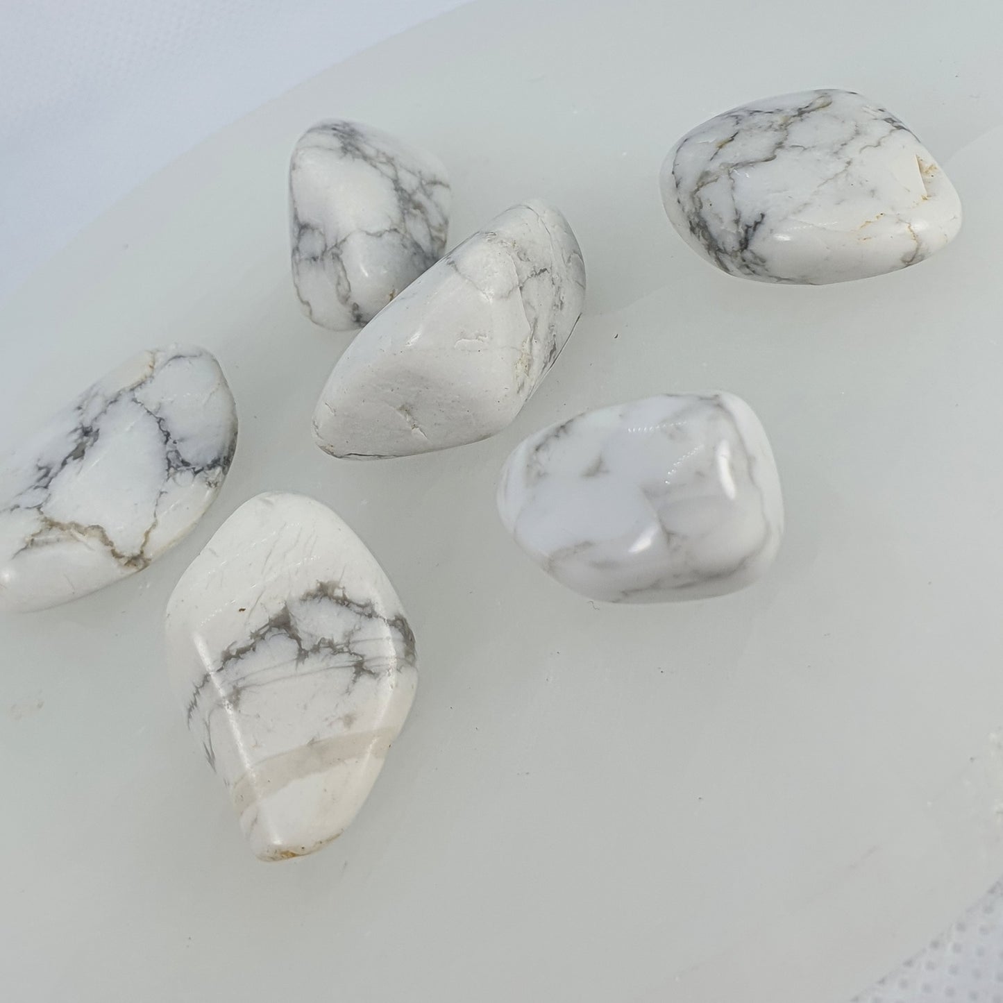 Crystals - Howlite Tumbled Stone