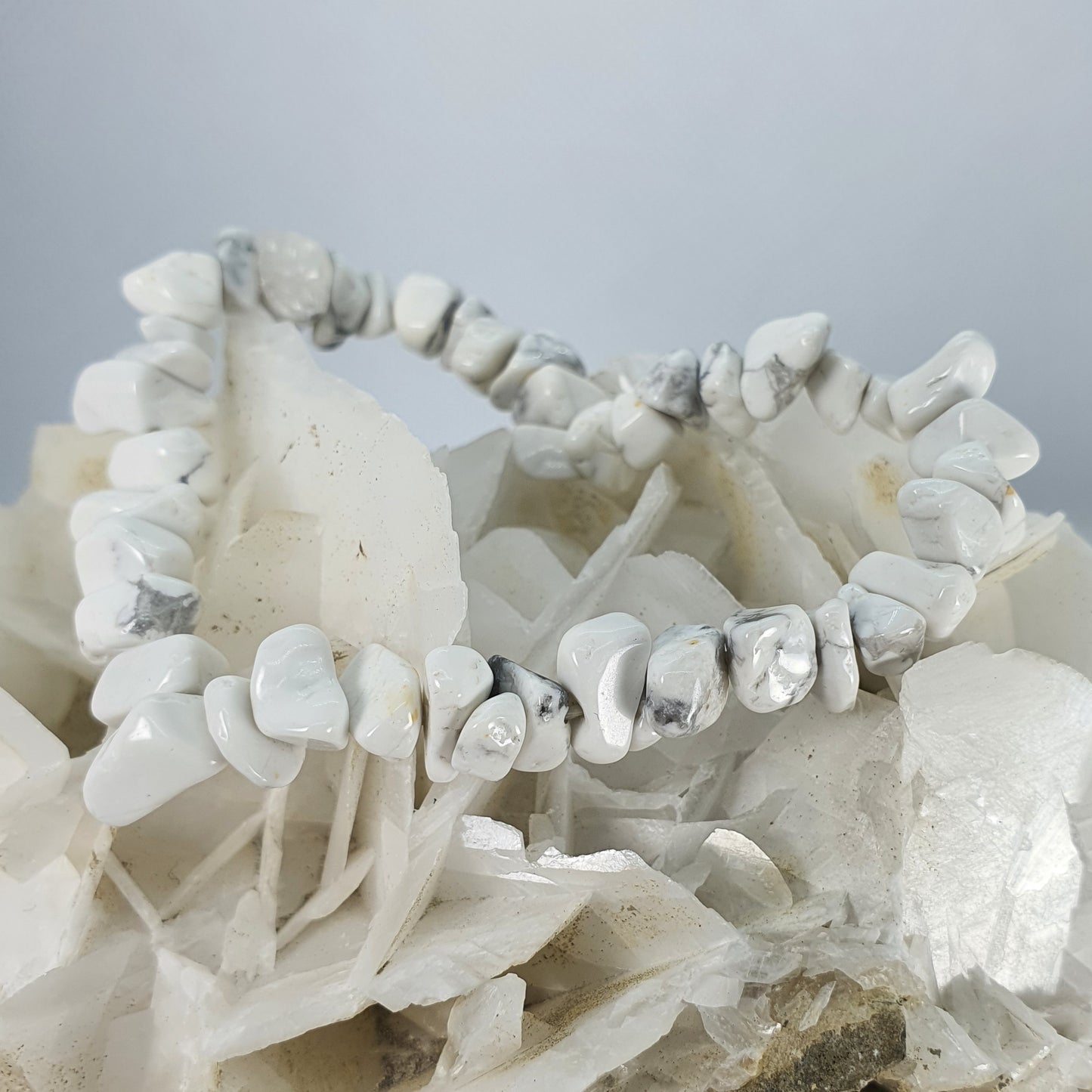 Crystals - Howlite Bracelet (Chips)