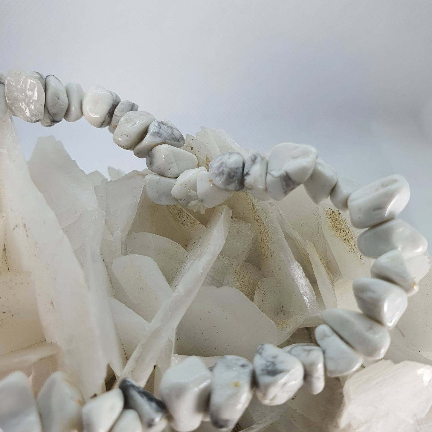 Crystals - Howlite Bracelet (Chips)
