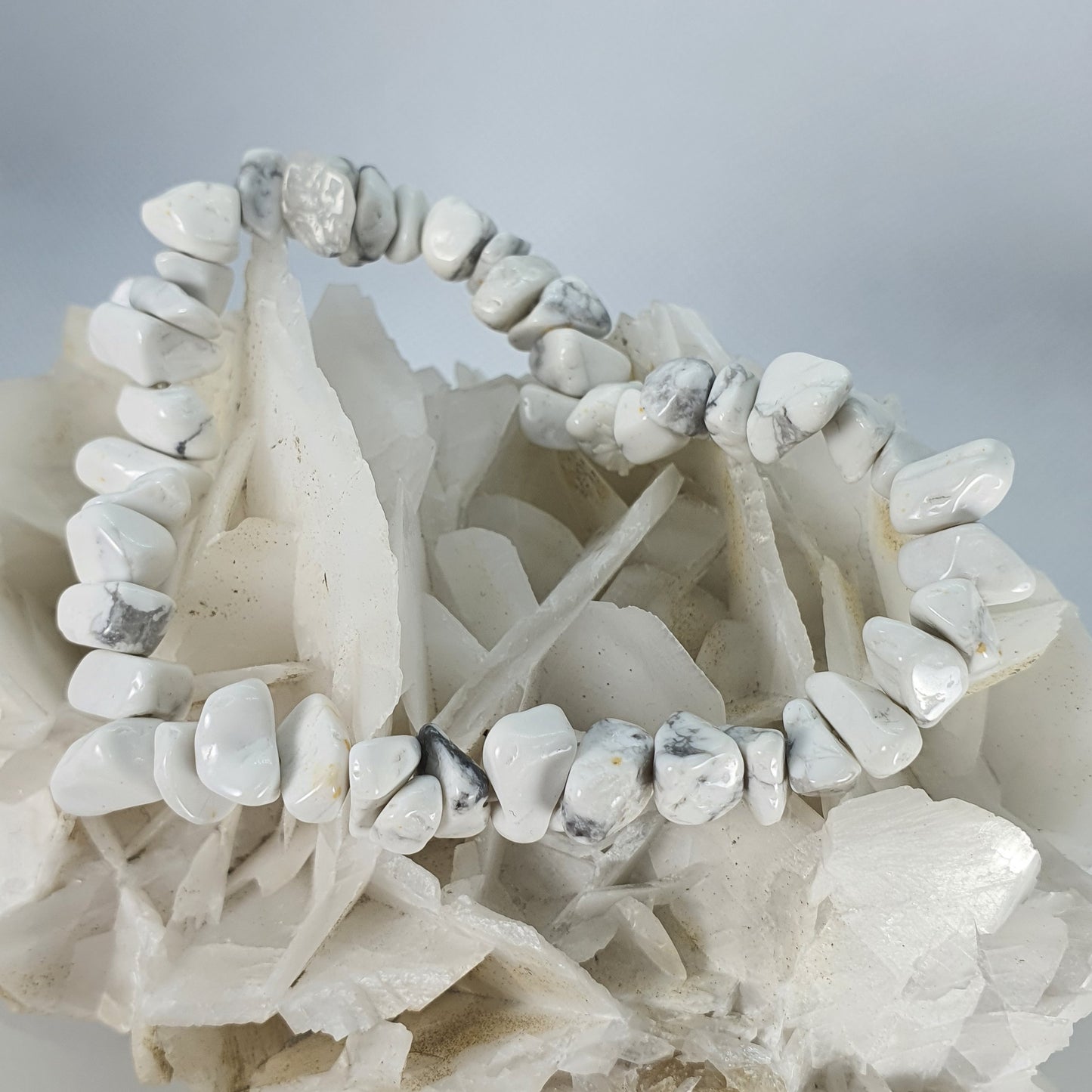 Crystals - Howlite Bracelet (Chips)
