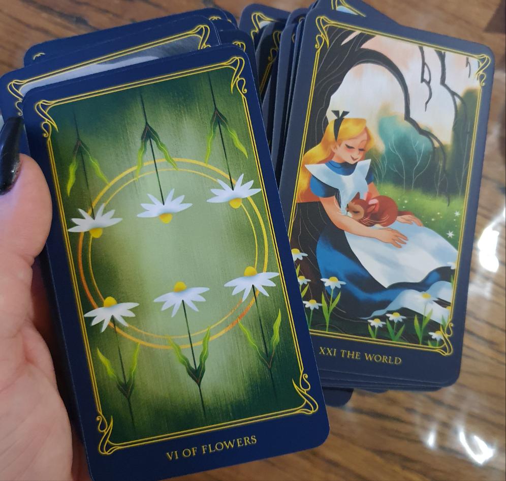 Alice In Wonderland Tarot Deck