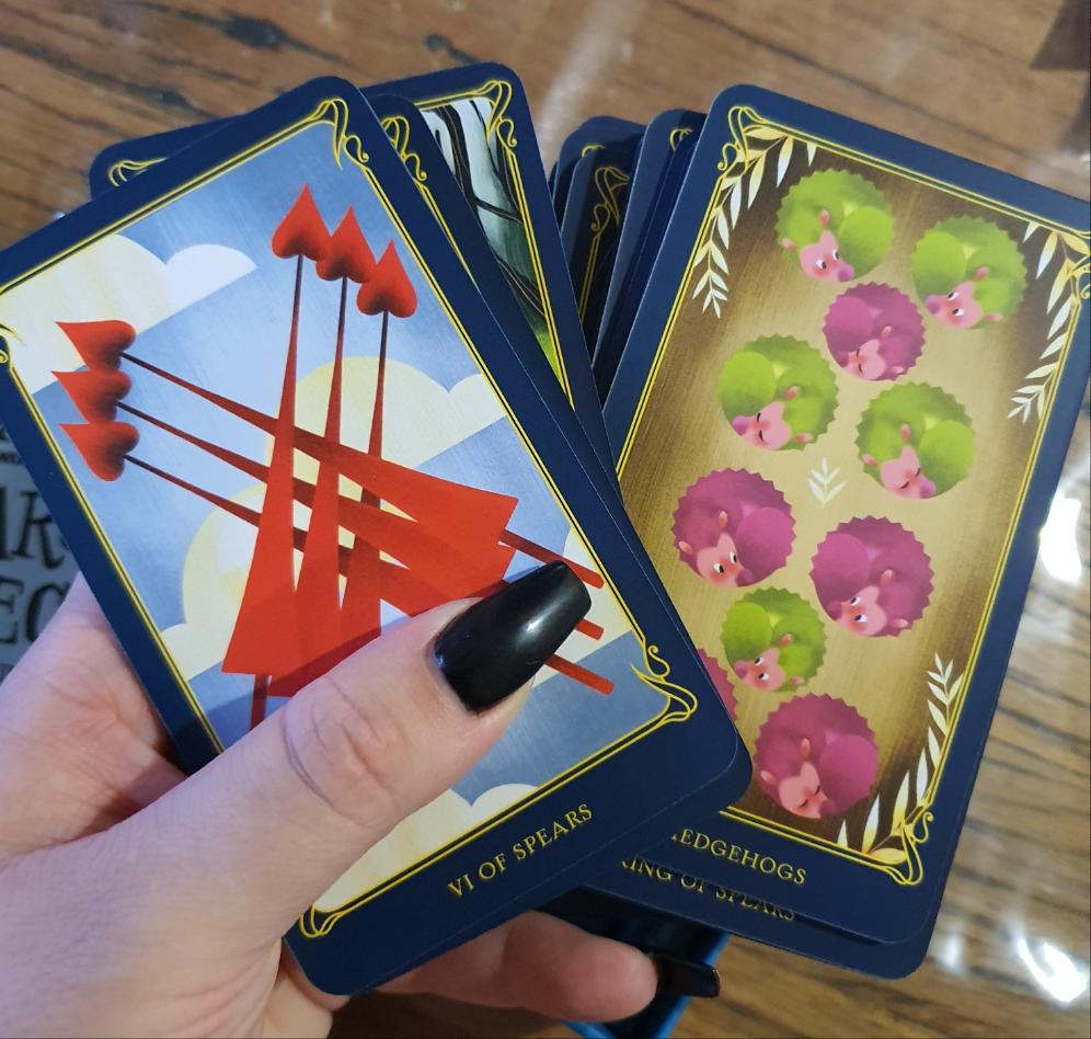 Alice In Wonderland Tarot Deck