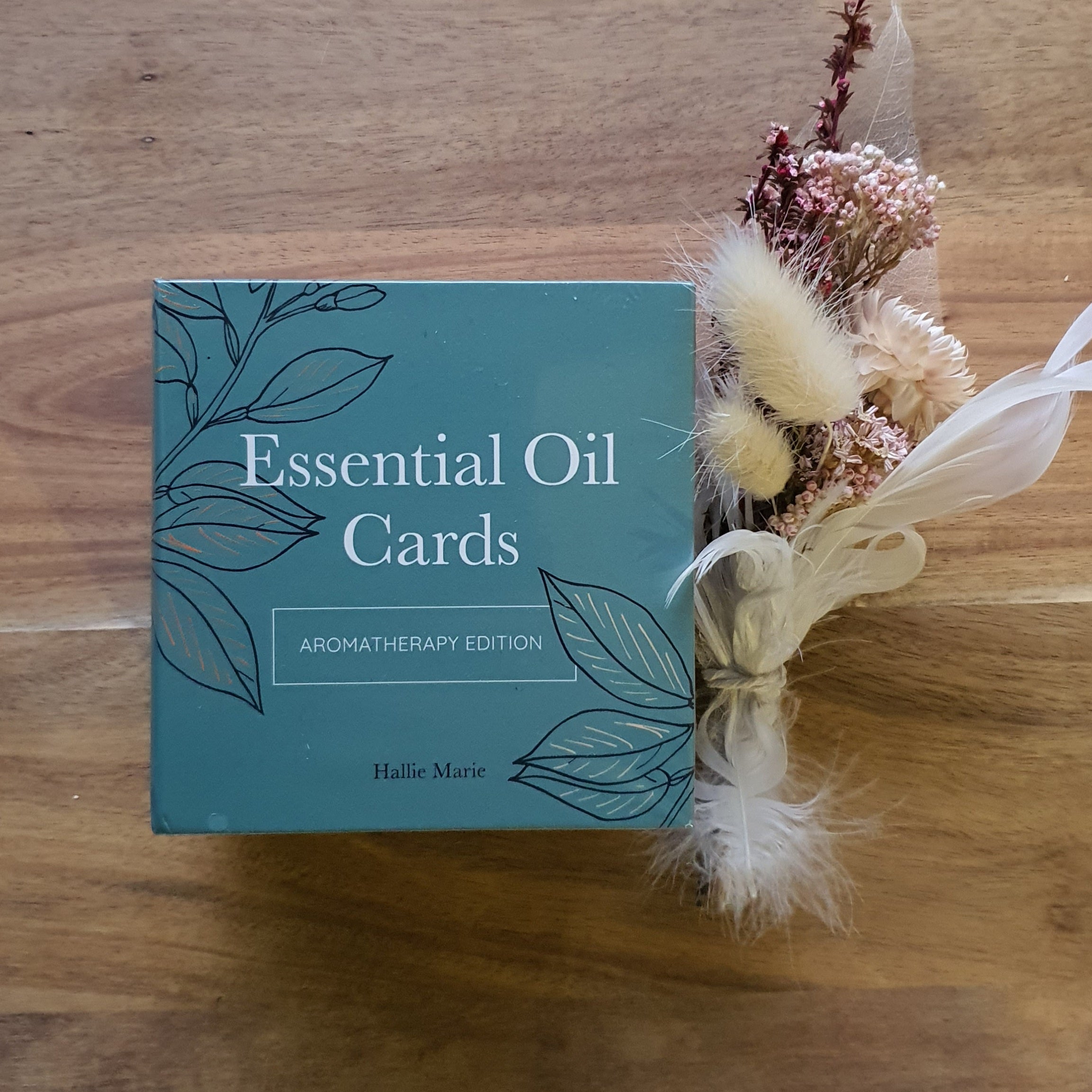 Essential Oil Cards: Aromatherapy Edition – Cats Live Here