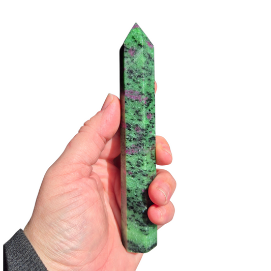 Crystals - Ruby in Zoisite Generator/Tower