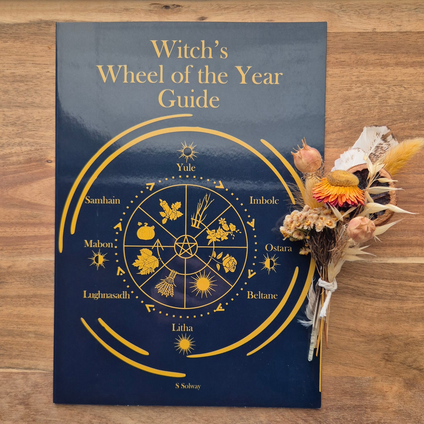 Witch's Wheel Of The Year Guide (Southern Hemisphere combined)