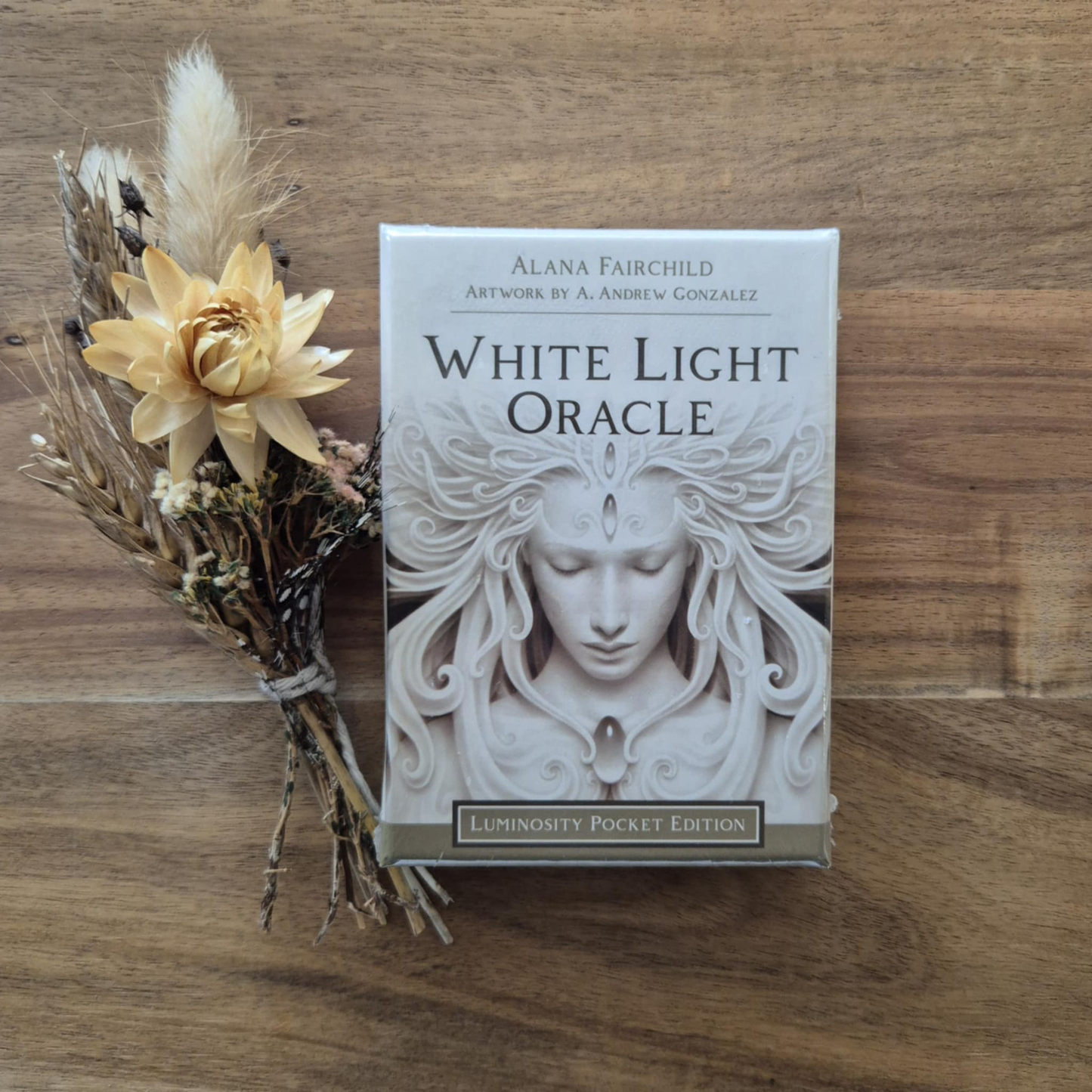 White Light Oracle (Luminosity Pocket Edition)
