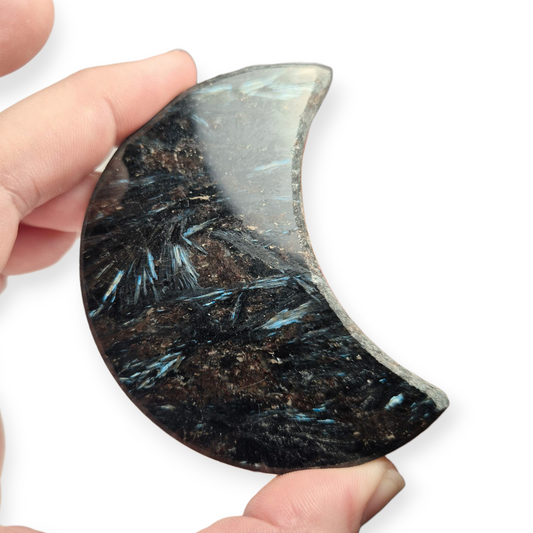 Crystals - Arfvedsonite Moon Carving