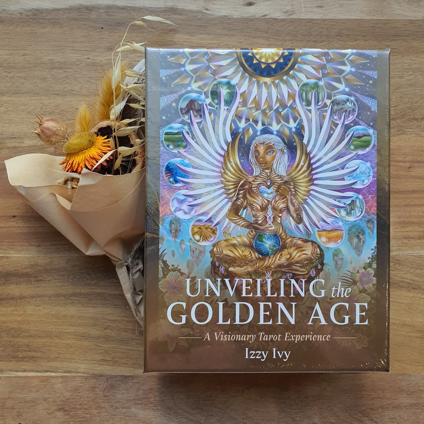 Unveiling The Golden Age (Deluxe Tarot Set)