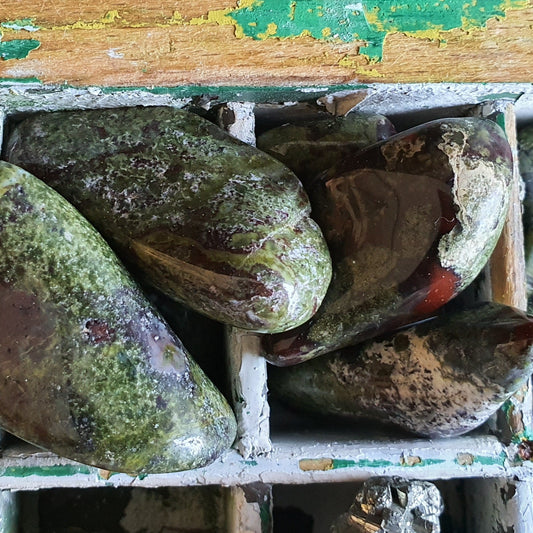 Crystals - Jasper (Dragon's Blood) Tumbled Stone