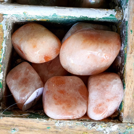 Crystals - Sunstone Tumbled Stone