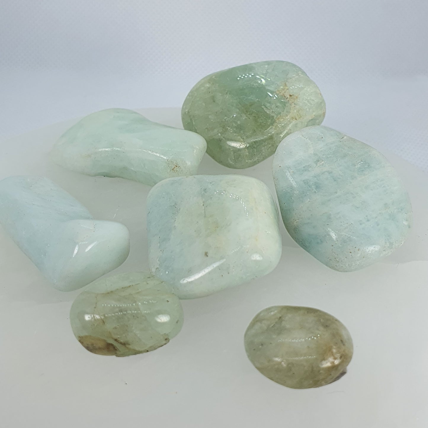 Crystals - Aquamarine Tumbled Stone