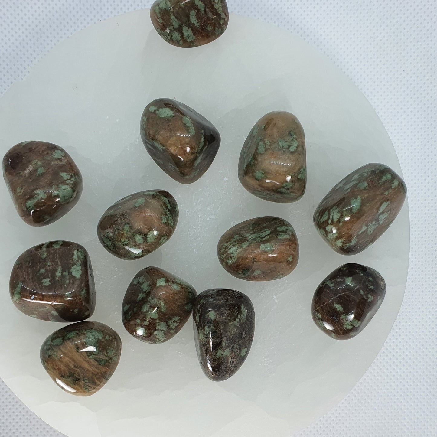 Crystals - Nundoorite/Nunderite Tumbled Stone